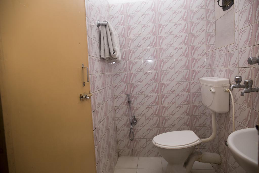 Oyo 1359 Hotel Best Inn Bhubaneswar Extérieur photo