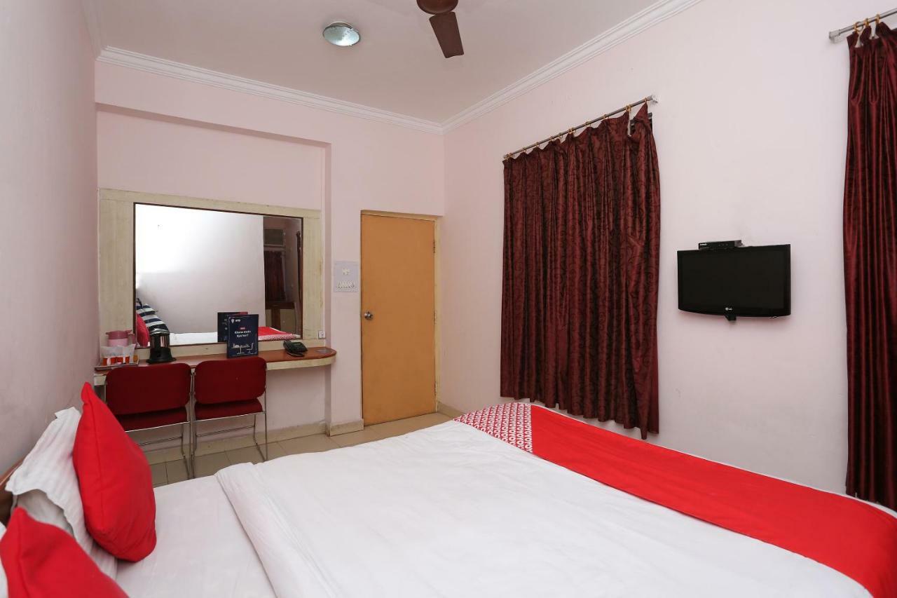 Oyo 1359 Hotel Best Inn Bhubaneswar Extérieur photo