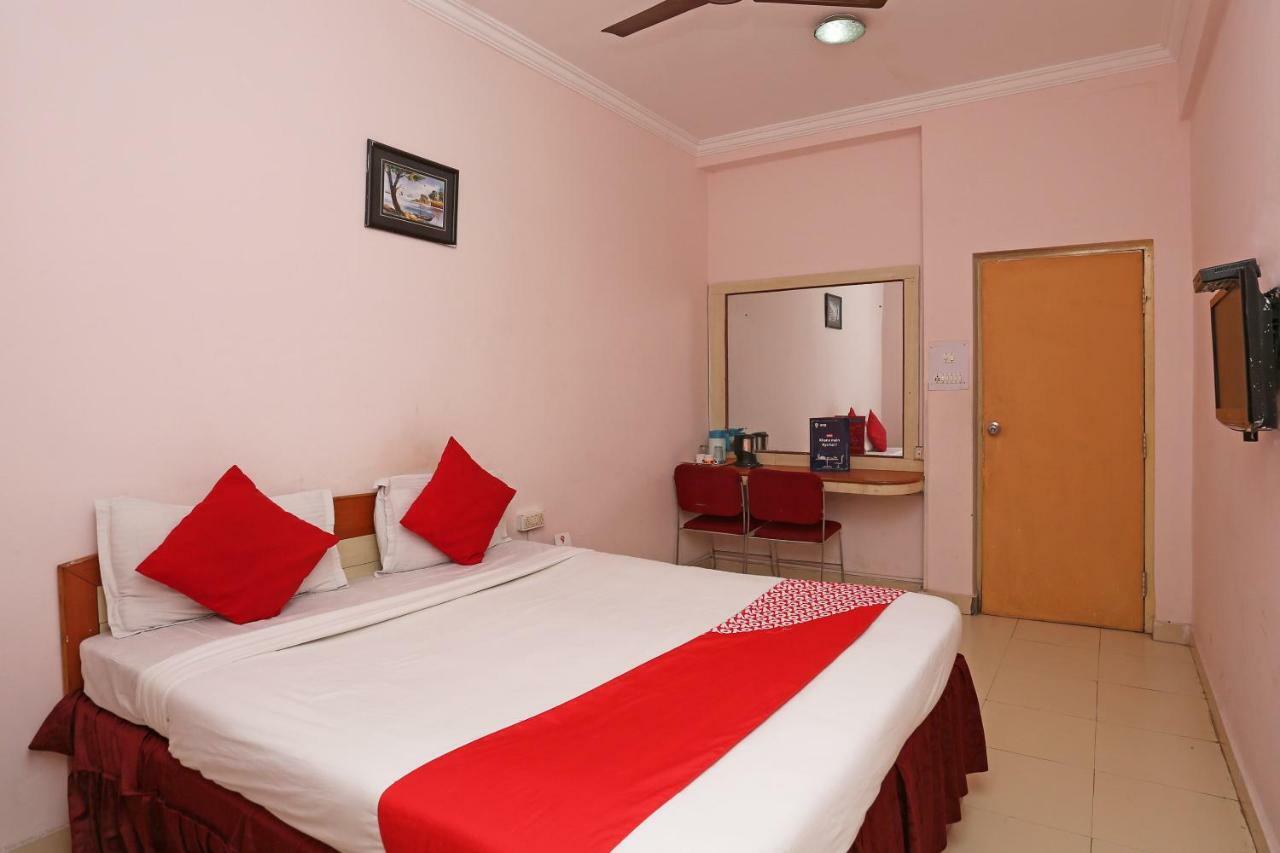 Oyo 1359 Hotel Best Inn Bhubaneswar Extérieur photo
